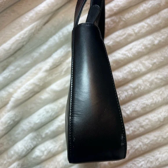 BALLY Made in Italy Classic Black Leather Handbag - Picture 5 of 12